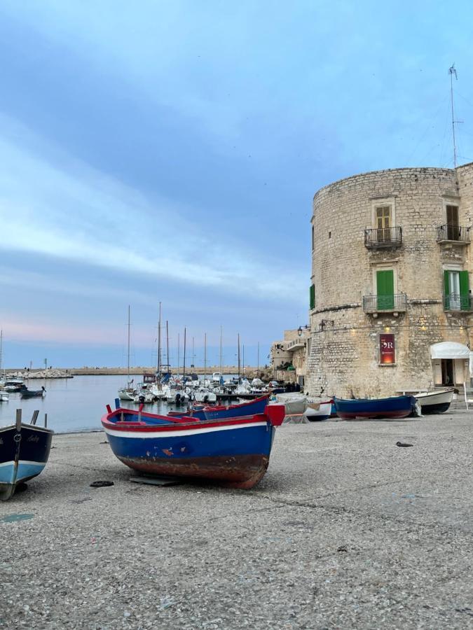La Finestra Sul Mare Apartment Джовинацо Екстериор снимка