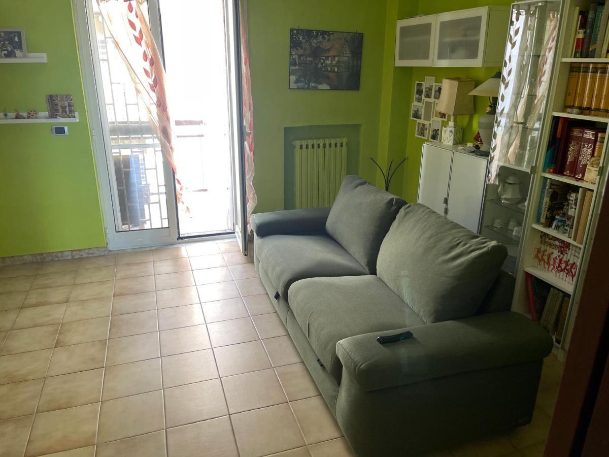 La Finestra Sul Mare Apartment Джовинацо Екстериор снимка